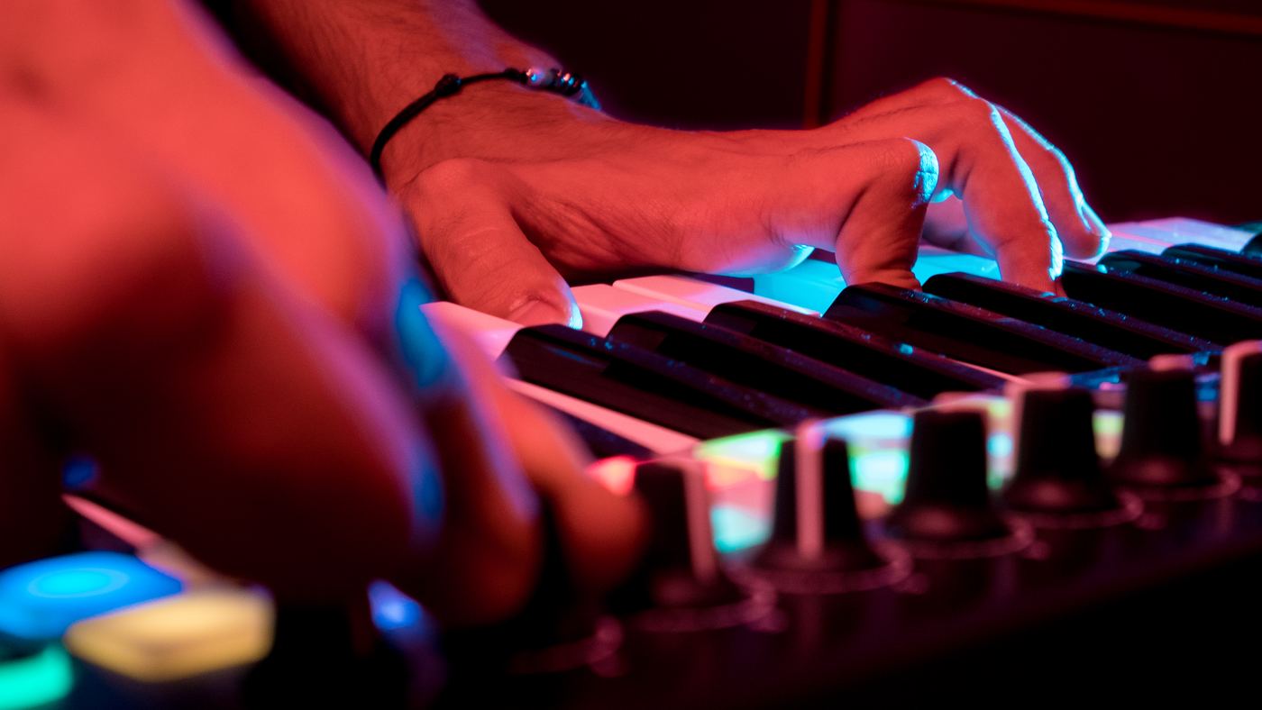 Keyboard neon lights